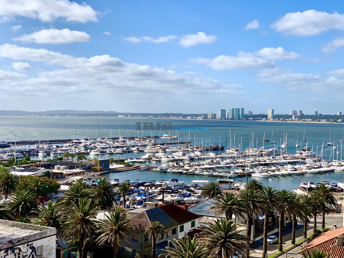 Edificio Lafayette 2 dormitorios 2 baños Puerto Península vista Mansa y Brava Garaje Balcón