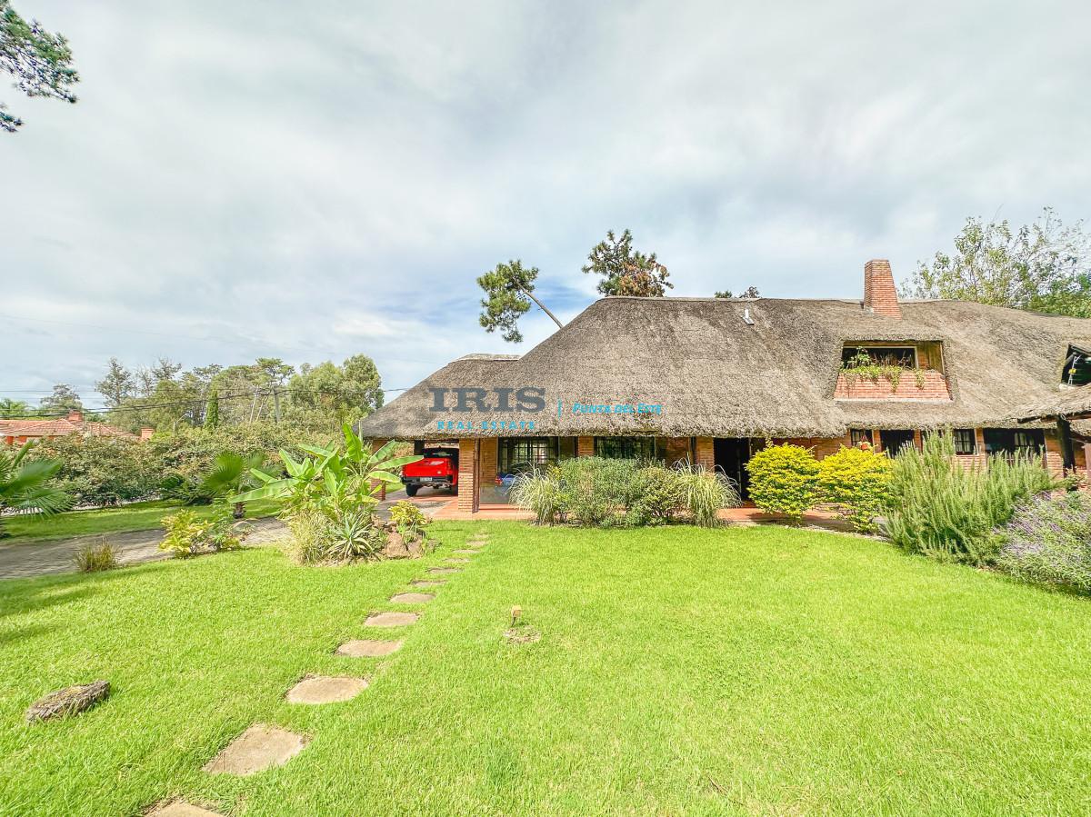 Casa en Jardines de Córdoba, 3 suites más toilette