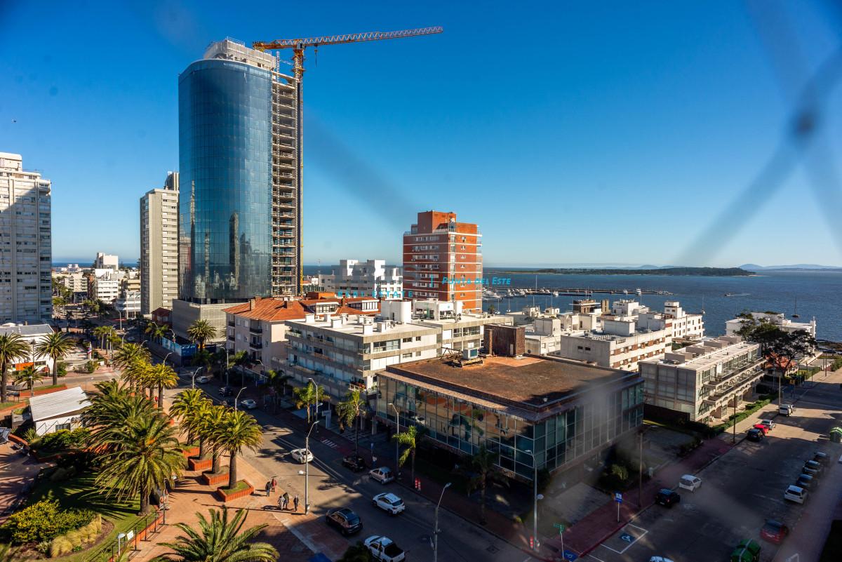 Peninsula 1 dormitorio y medio