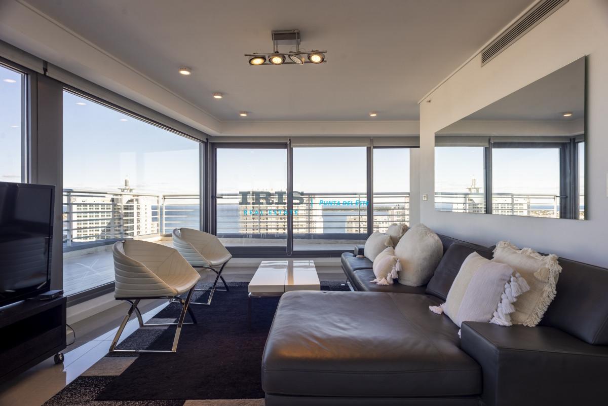 Pent-house 3 dormitorios y dependencia, playa mansa