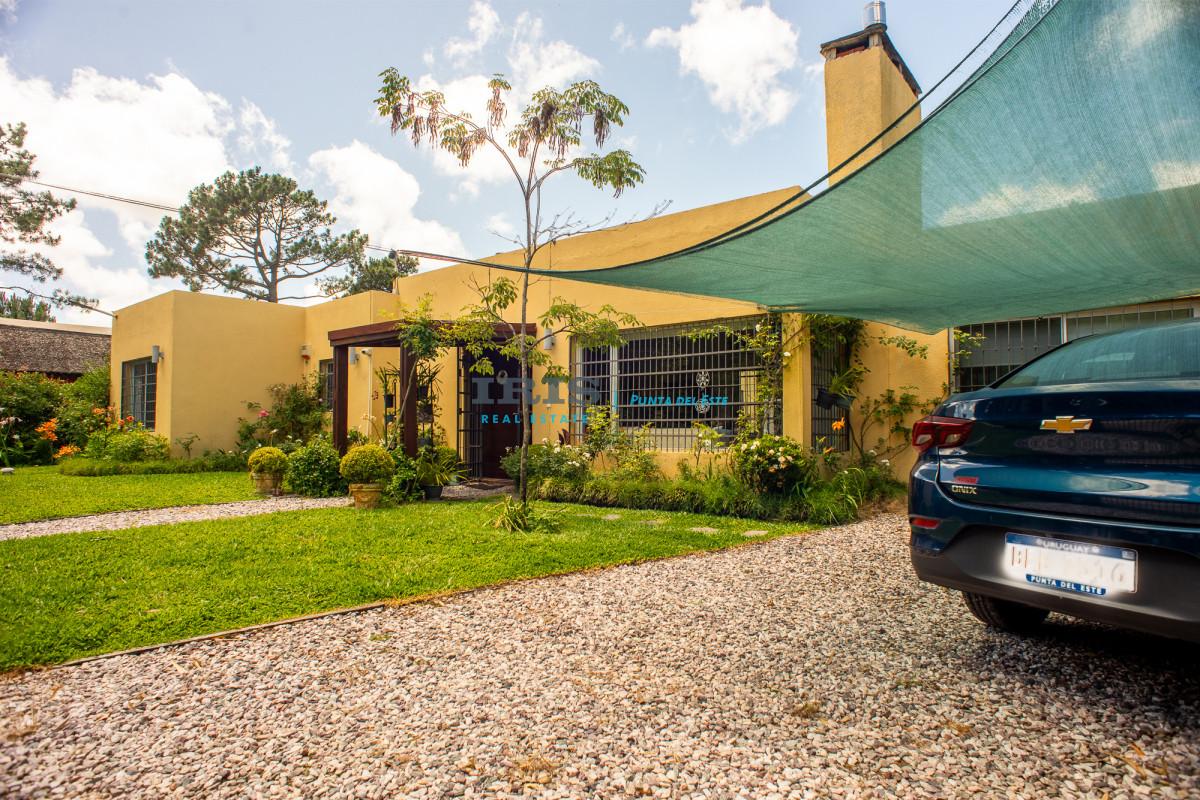 Casa 4 dormitorios con piscina, Rincon del Indio