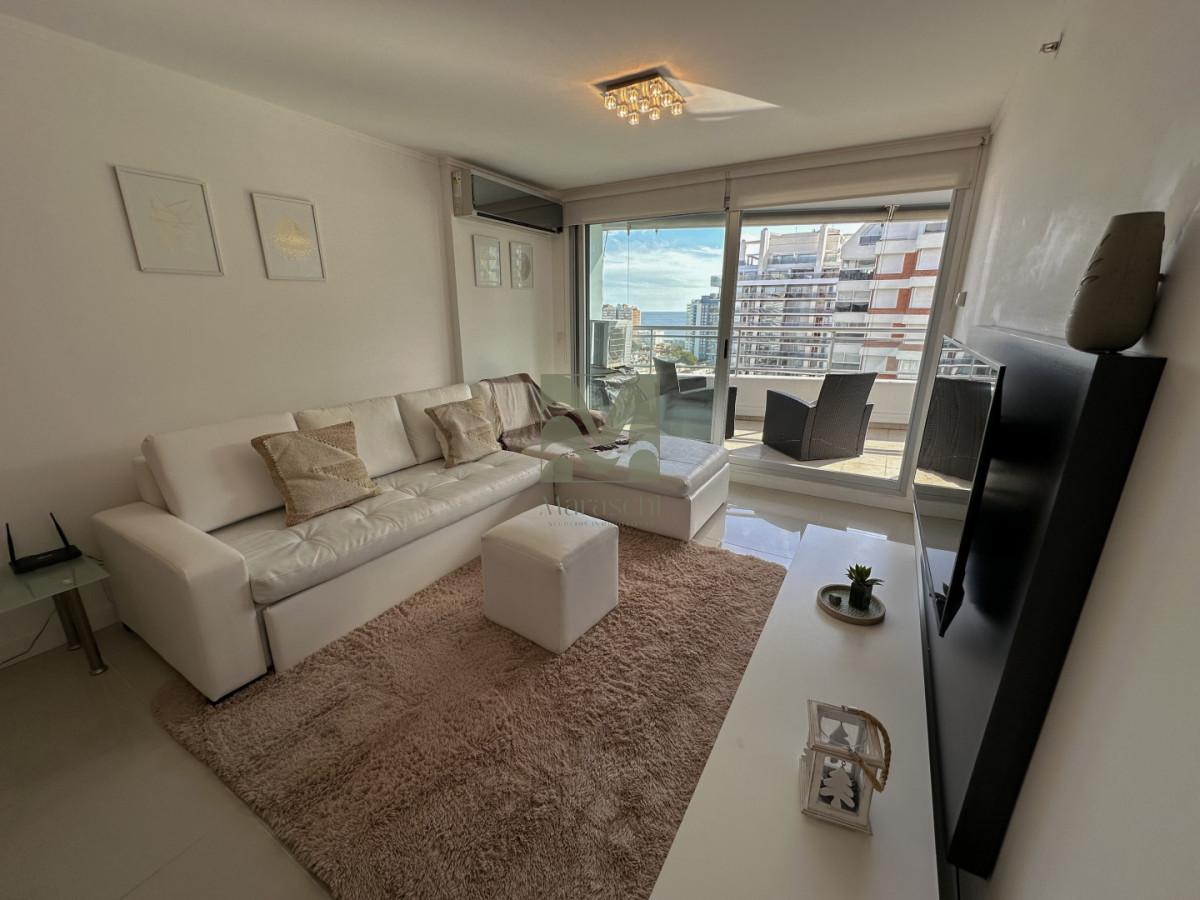 Piso alto en Forest Tower II al sol!