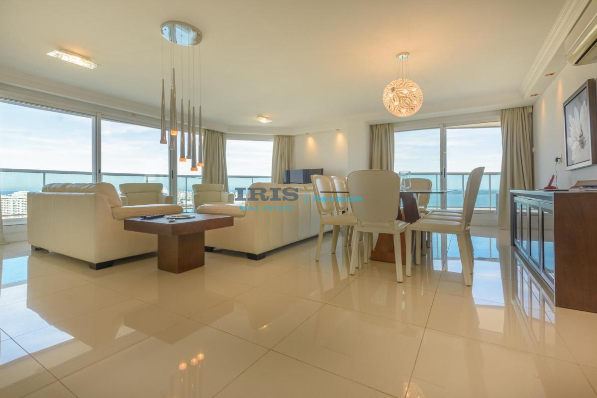 Venta 3 suites más dependencia Punta del Este