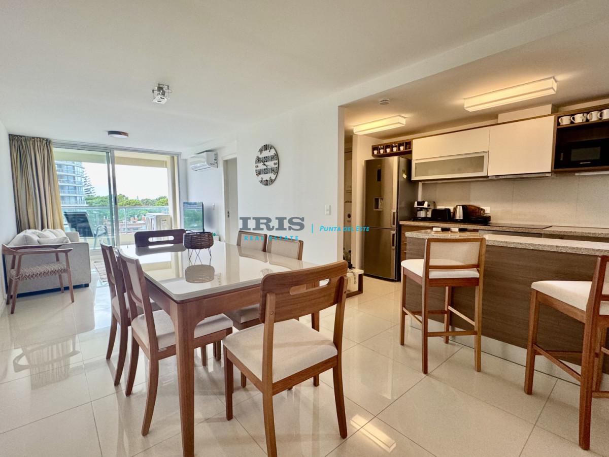Venta apartamento Punta del Este, 3 dormitorios, 2 baños, 2 garajes